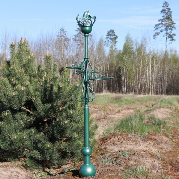 Gėlių vazonų stovas - kalviškas šviestuvas
